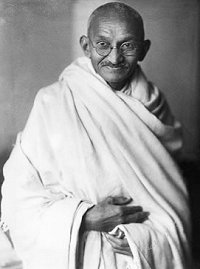 Hindu_M_Gandhi_pranam